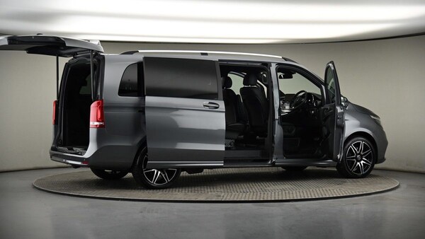 Used Mercedes-Benz V-Class 2023 for sale - 74807406: Photo 57