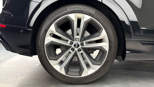 Used Audi Q8 2022 for sale - 76040249: Photo 10