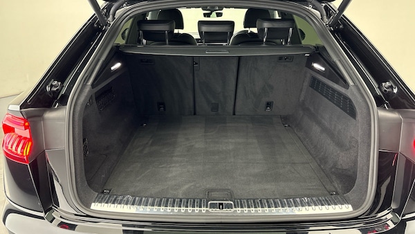 Used Audi Q8 2022 for sale - 76040249: Photo 11