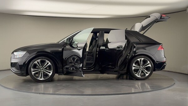 Used Audi Q8 2022 for sale - 76040249: Photo 47