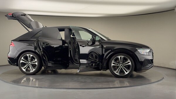Used Audi Q8 2022 for sale - 76040249: Photo 55