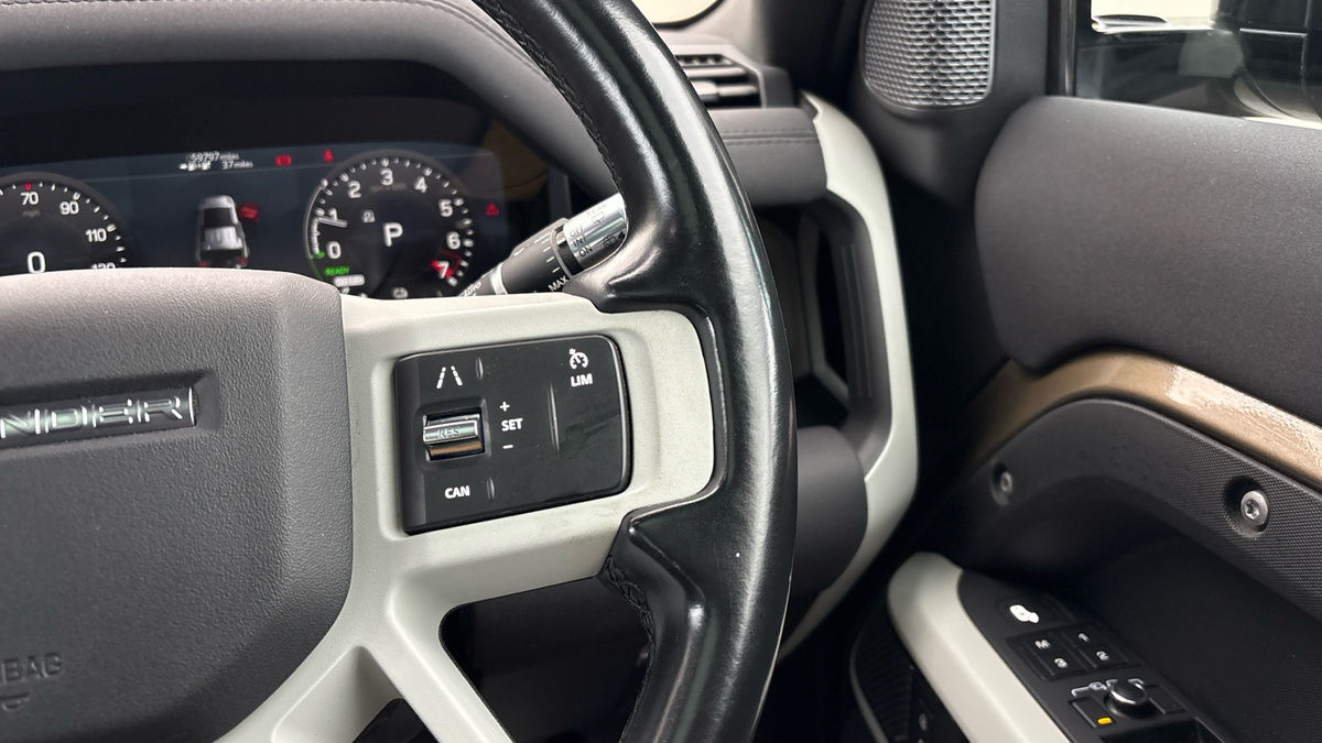 Used Land Rover Defender 110 2021 for sale - 76482709: Photo 14