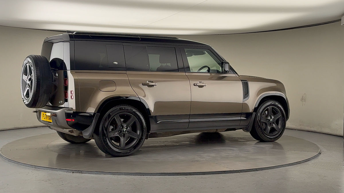 Used Land Rover Defender 110 2021 for sale - 76482709: Photo 38