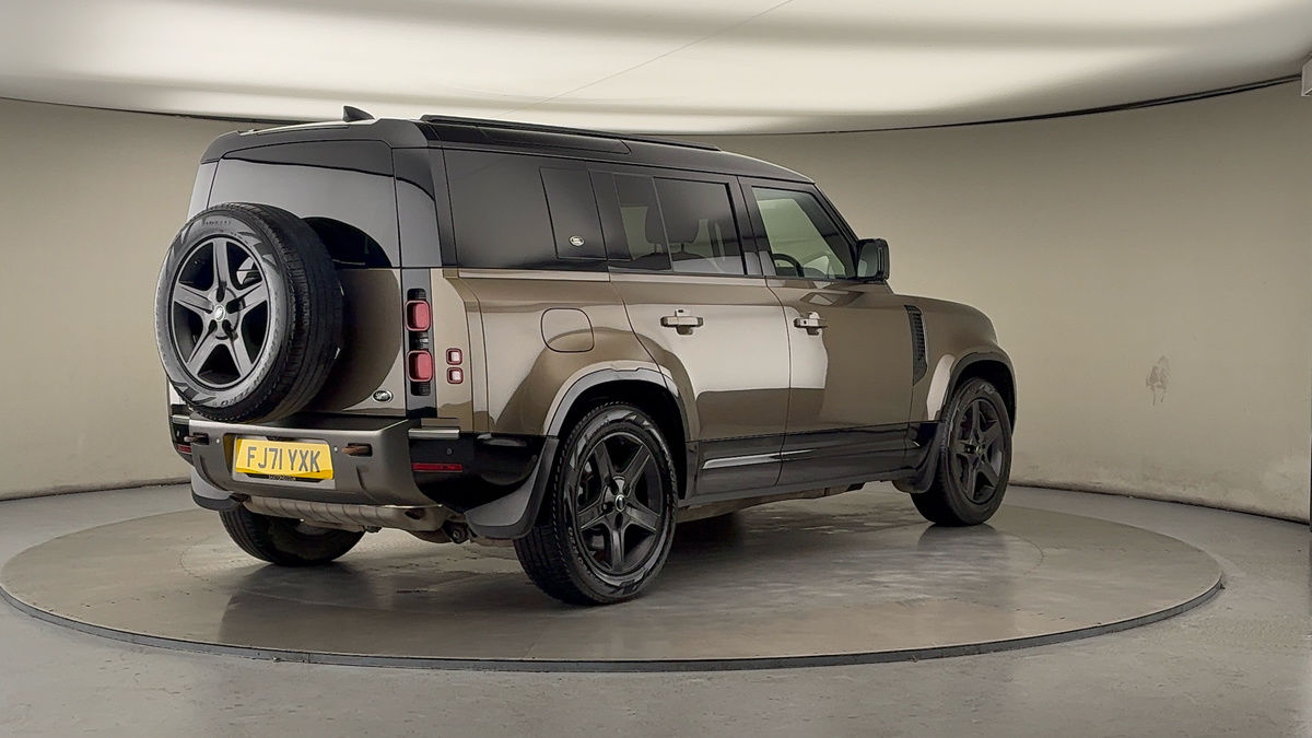 Used Land Rover Defender 110 2021 for sale - 76482709: Photo 39