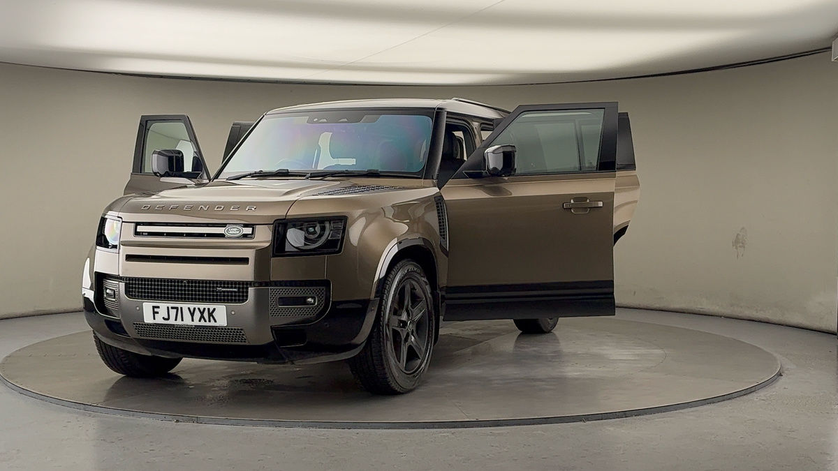 Used Land Rover Defender 110 2021 for sale - 76482709: Photo 50