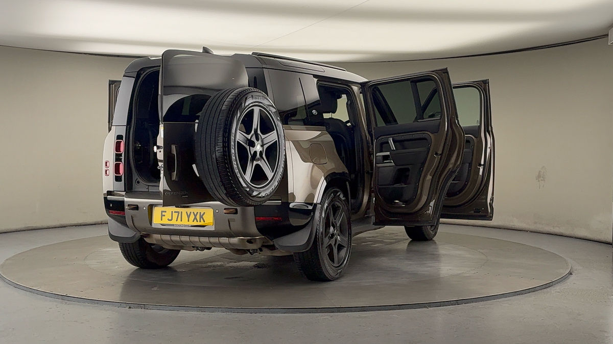 Used Land Rover Defender 110 2021 for sale - 76482709: Photo 59