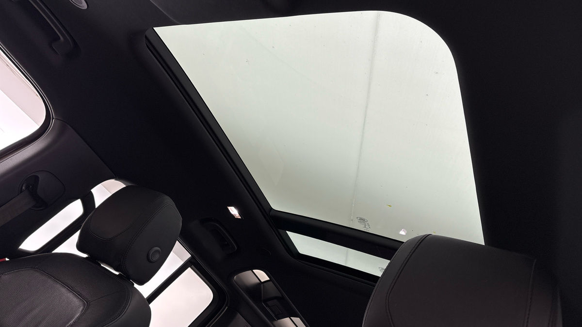 Used Land Rover Defender 110 2021 for sale - 76482709: Photo 6