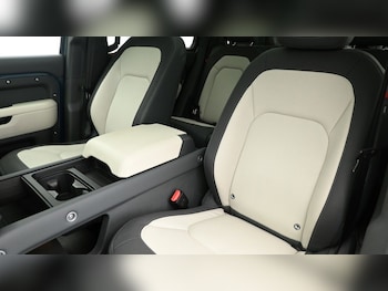 Used Land Rover Defender 110 2024 for sale - 75307950: Photo