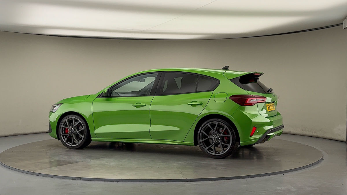 Used Ford Focus 2023 for sale - 76133207: Photo 29