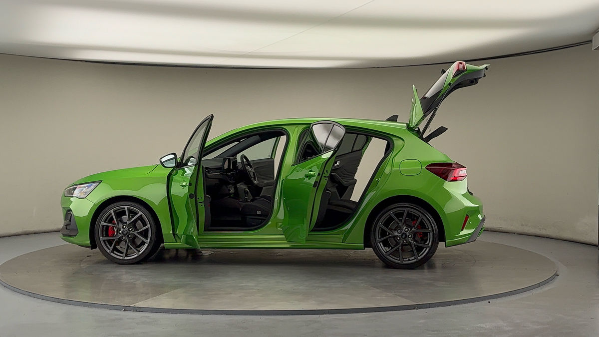 Used Ford Focus 2023 for sale - 76133207: Photo 49