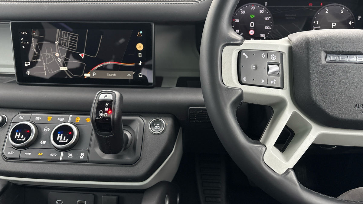 Used Land Rover Defender 110 2024 for sale - 76368757: Photo 13