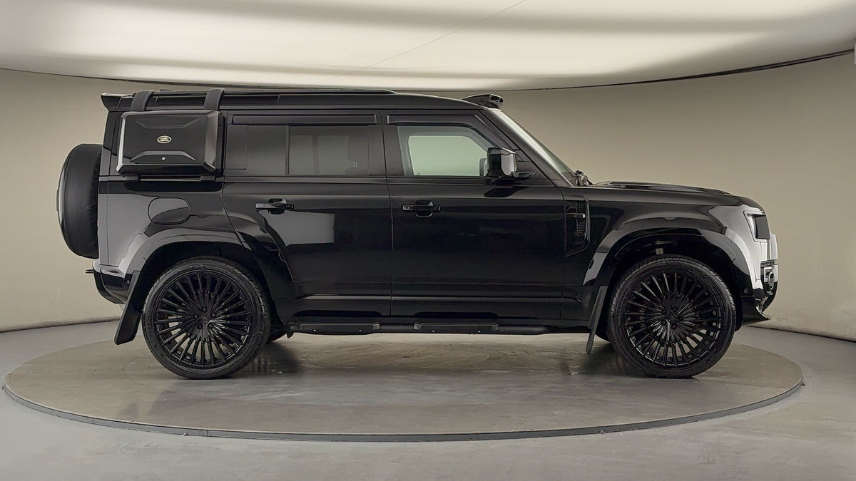 Used Land Rover Defender 110 2024 for sale - 76368757: Photo 16