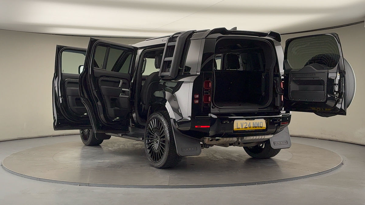 Used Land Rover Defender 110 2024 for sale - 76368757: Photo 23