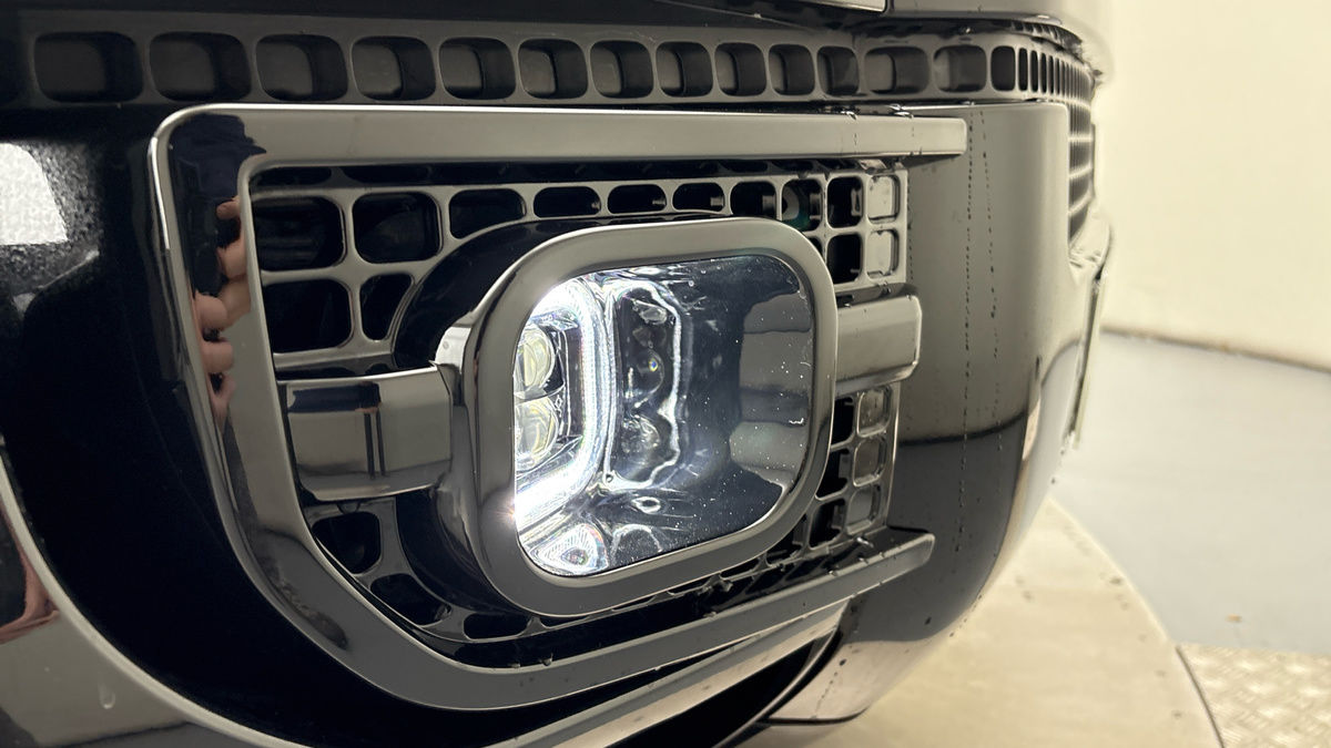 Used Land Rover Defender 110 2024 for sale - 76368757: Photo 25