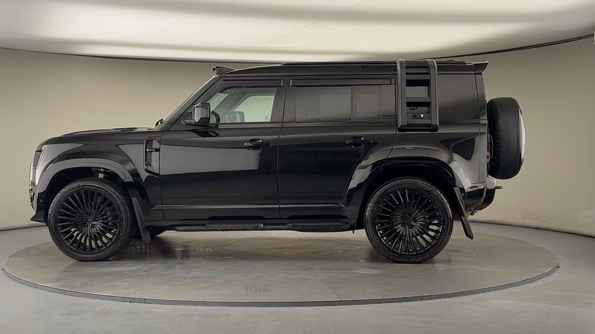 Used Land Rover Defender 110 2024 for sale - 76368757: Photo 33