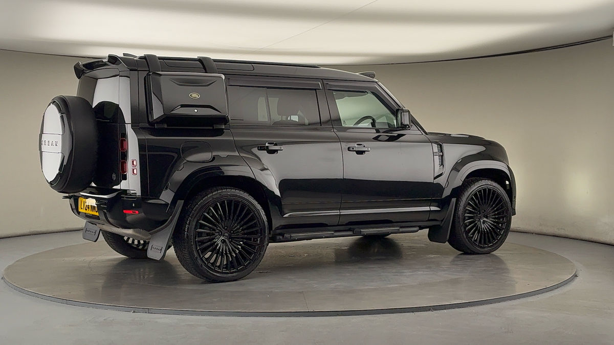 Used Land Rover Defender 110 2024 for sale - 76368757: Photo 44