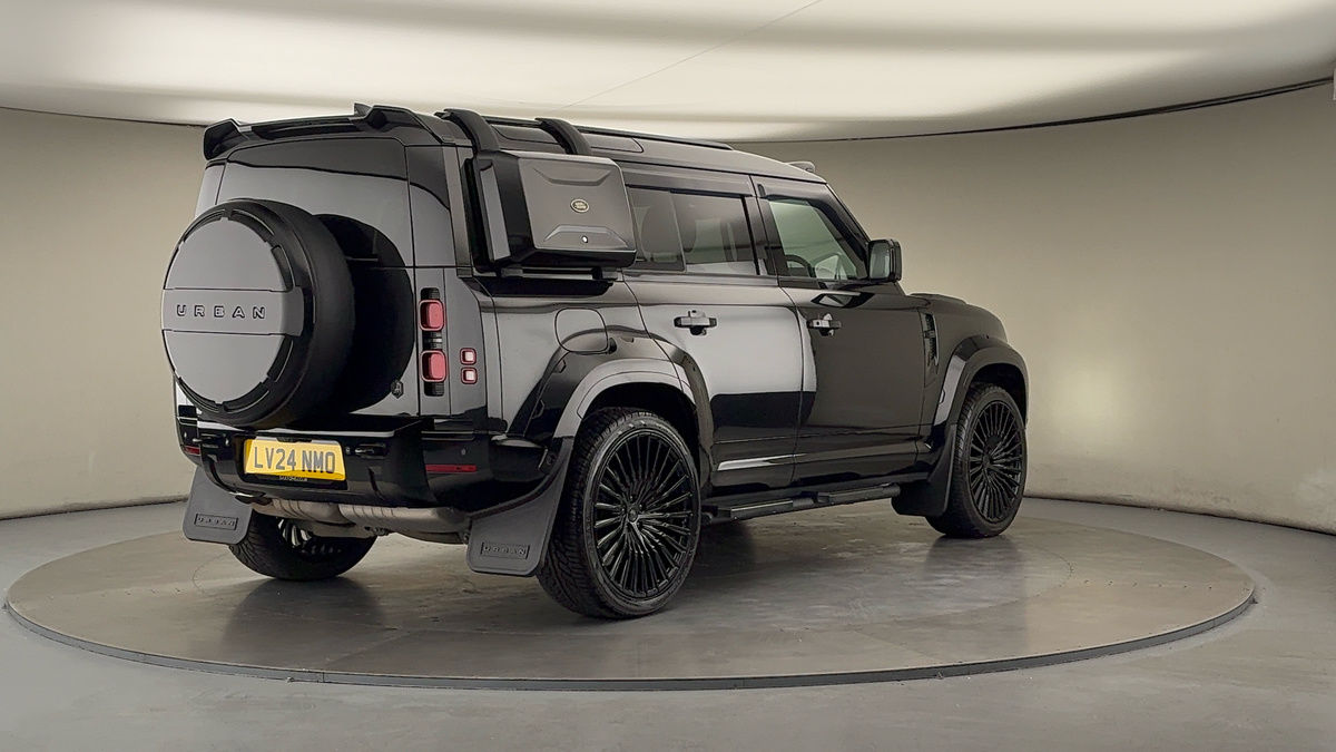 Used Land Rover Defender 110 2024 for sale - 76368757: Photo 45