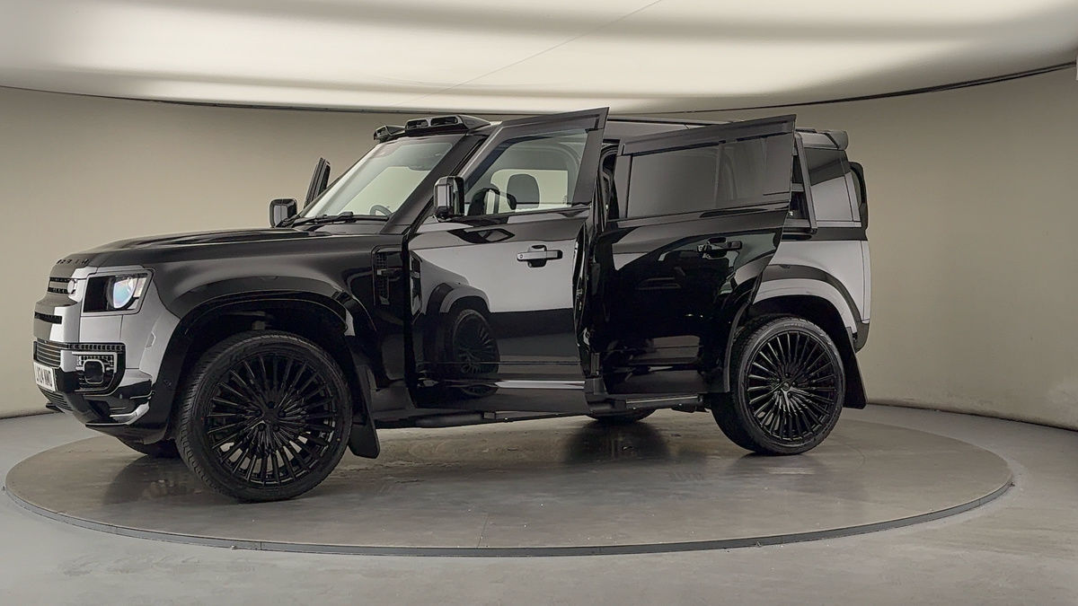 Used Land Rover Defender 110 2024 for sale - 76368757: Photo 54