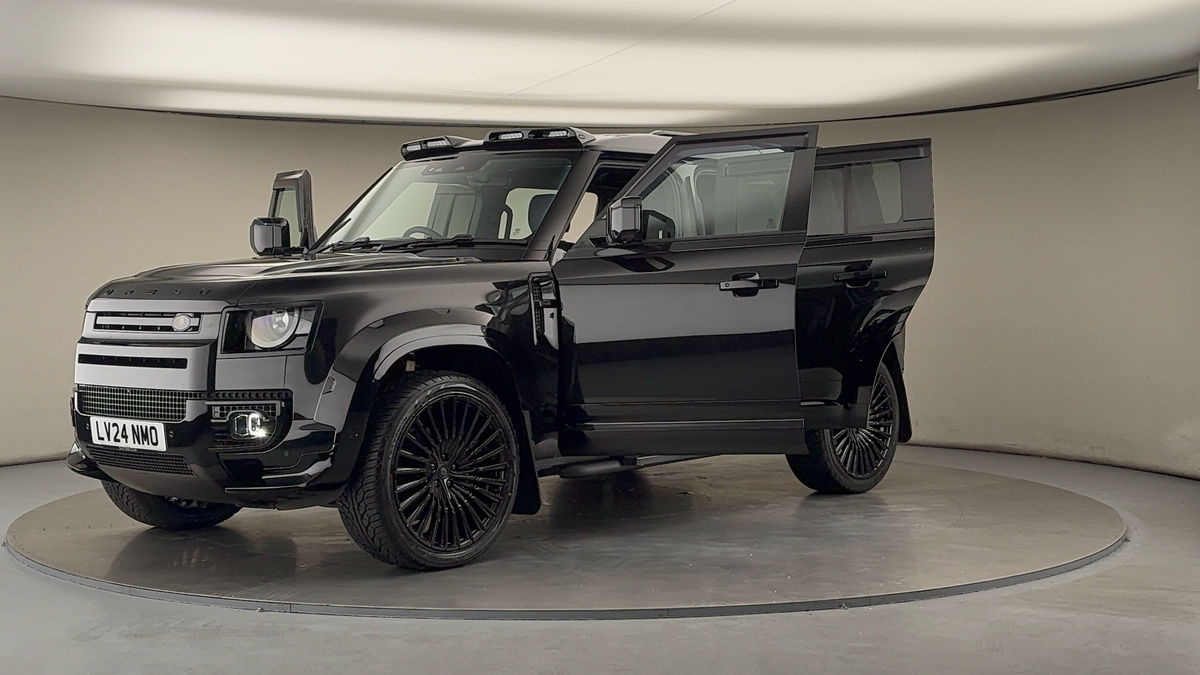 Used Land Rover Defender 110 2024 for sale - 76368757: Photo 55