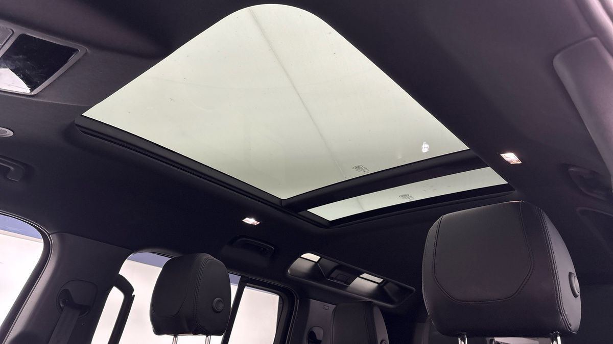 Used Land Rover Defender 110 2024 for sale - 76368757: Photo 6