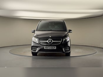 Used Mercedes-Benz V-Class 2023 for sale - 75586736: Photo