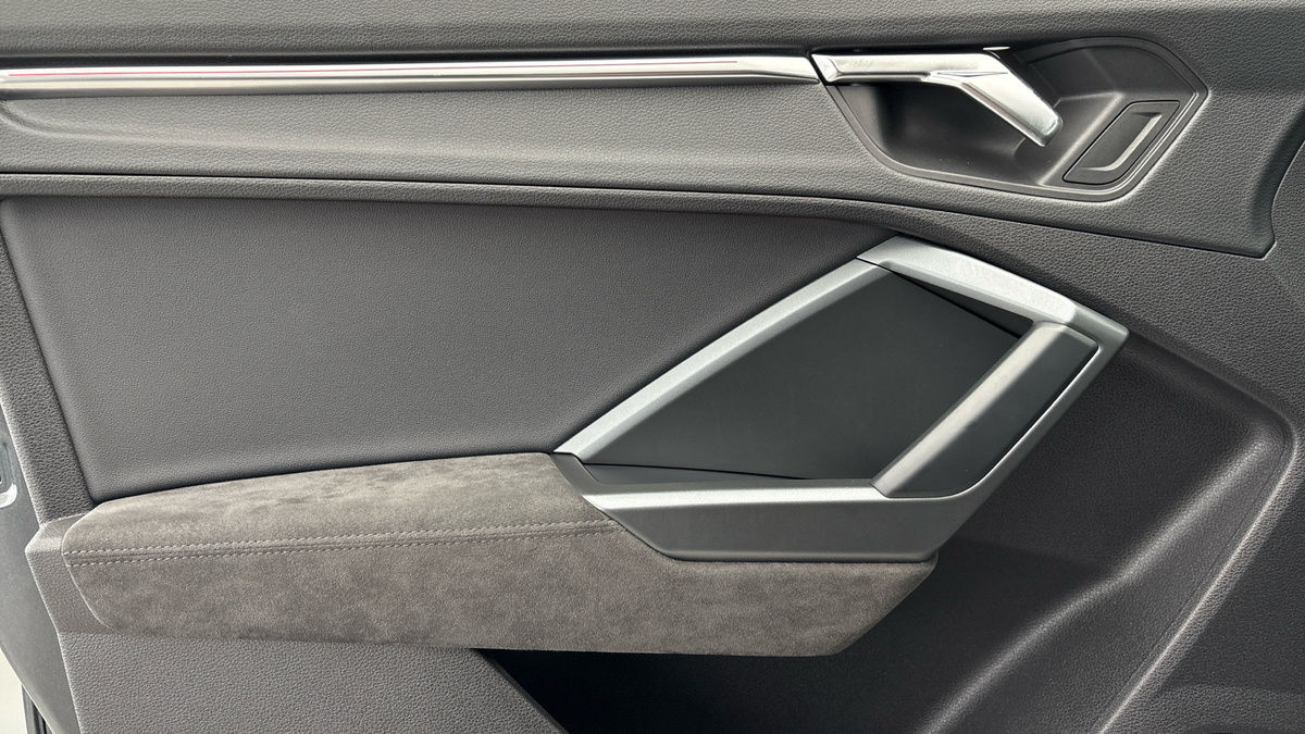 Used Audi RS Q3 2020 for sale - 77027790: Photo 19