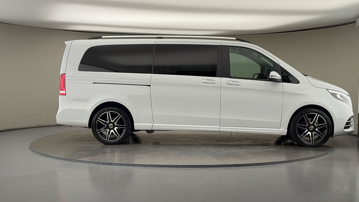 Used Mercedes-Benz V-Class 2022 for sale - 78213236: Photo 16