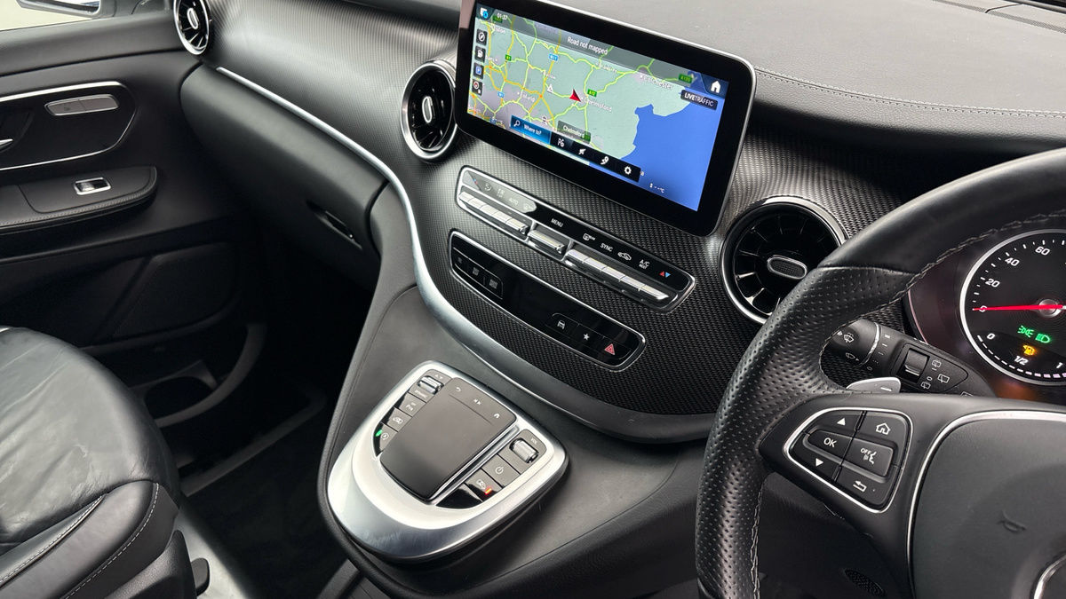 Used Mercedes-Benz V-Class 2022 for sale - 78213236: Photo 18