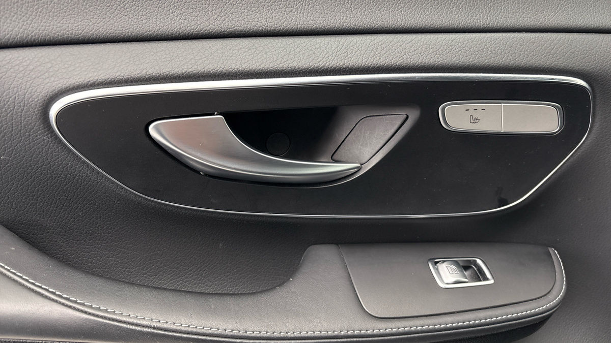 Used Mercedes-Benz V-Class 2022 for sale - 78213236: Photo 19