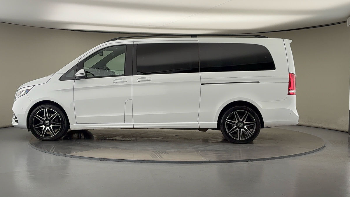 Used Mercedes-Benz V-Class 2022 for sale - 78213236: Photo 30