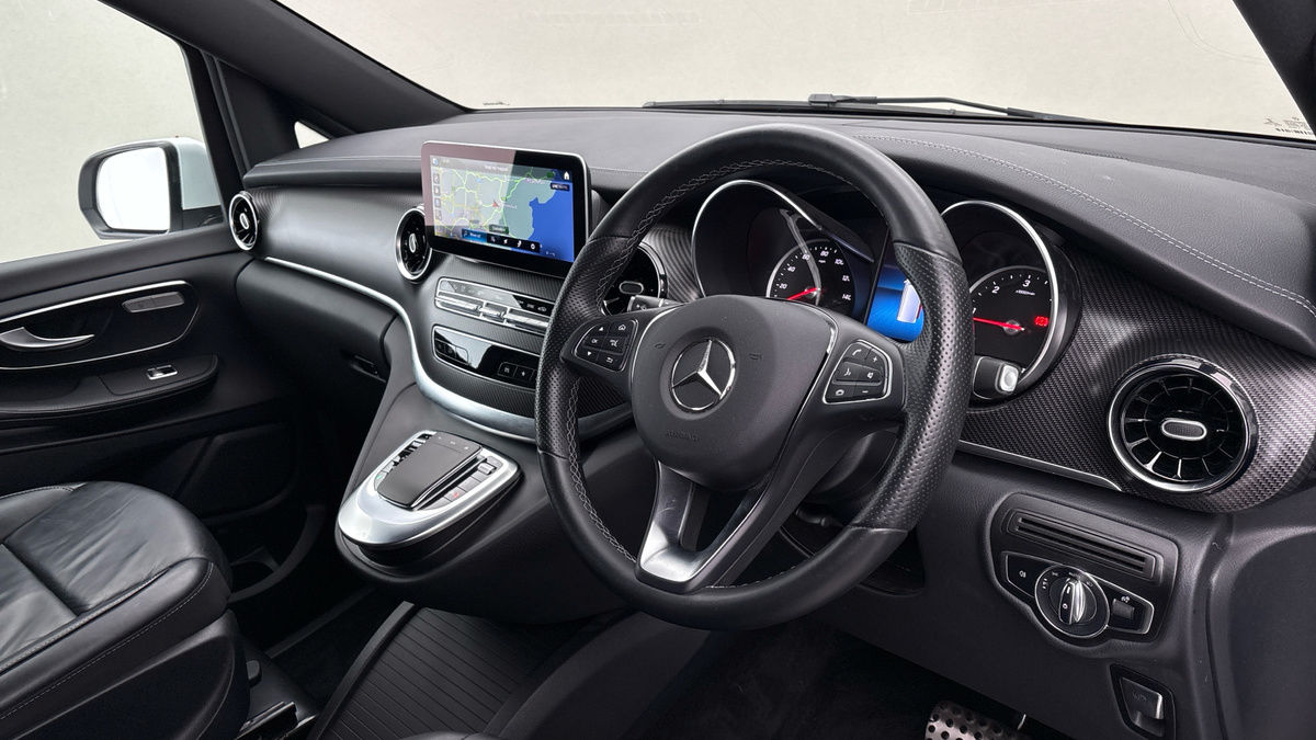 Used Mercedes-Benz V-Class 2022 for sale - 78213236: Photo 5