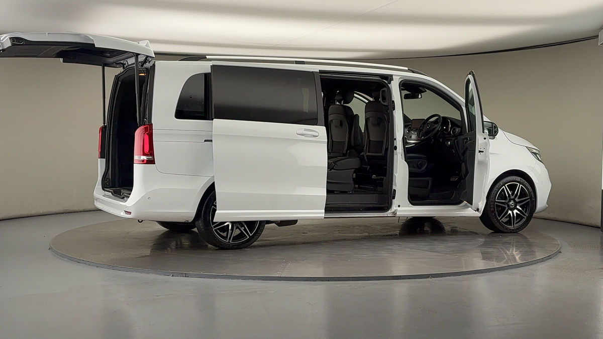 Used Mercedes-Benz V-Class 2022 for sale - 78213236: Photo 60