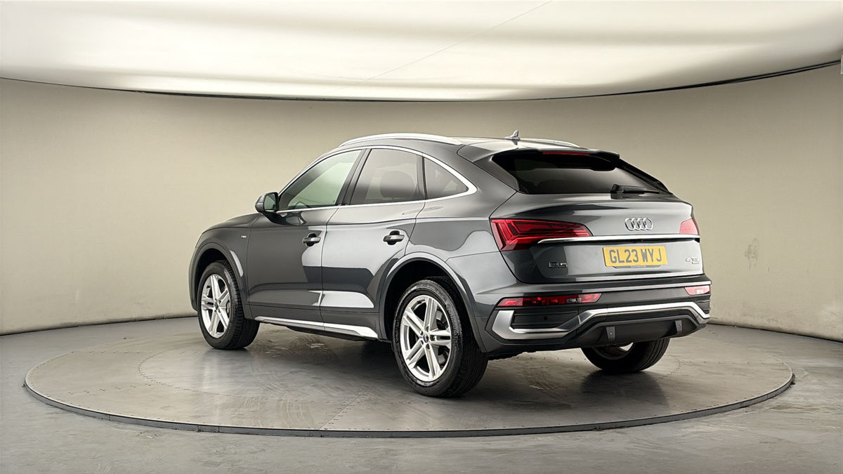 Used Audi Q5 2023 for sale - 77906155: Photo 2