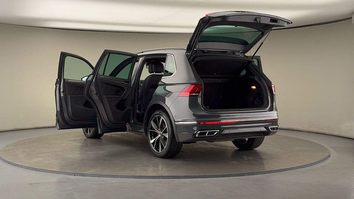 Used Volkswagen Tiguan 2021 for sale - 75962069: Photo 23