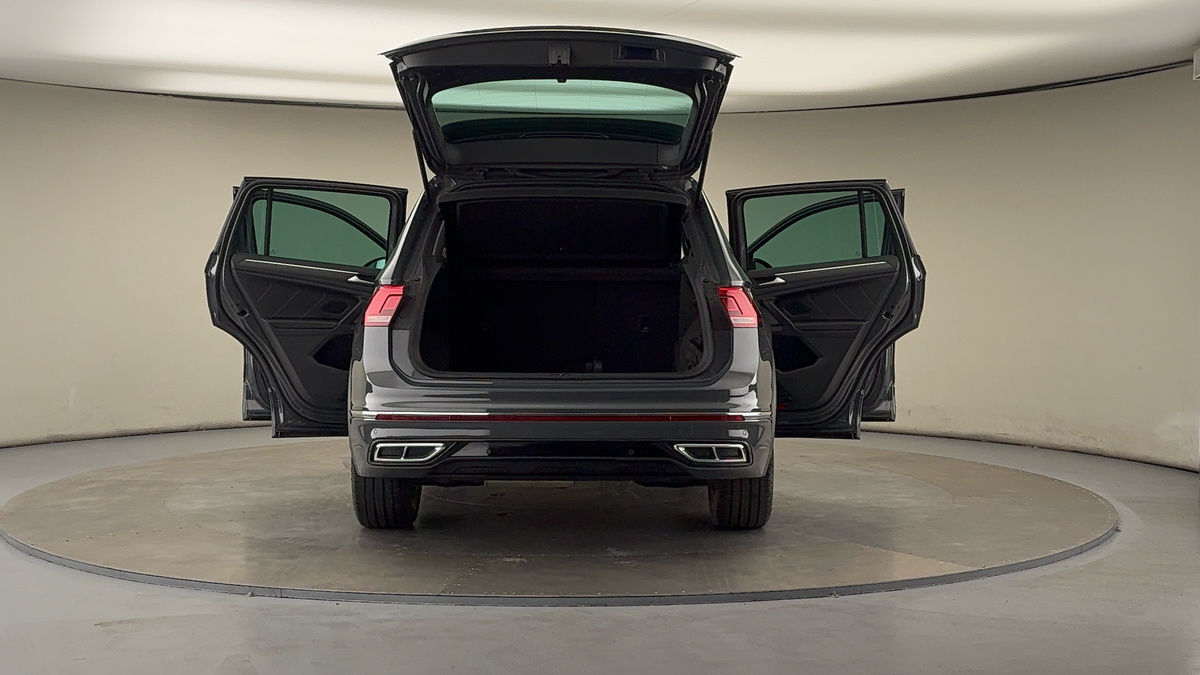 Used Volkswagen Tiguan 2021 for sale - 75962069: Photo 60