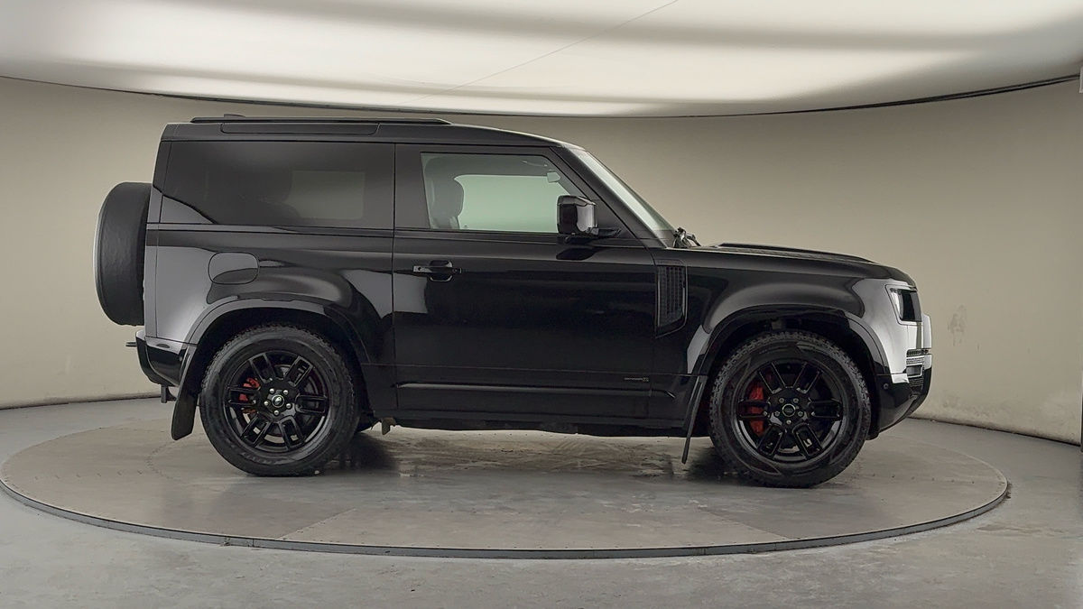 Used Land Rover Defender 90 2022 for sale - 77437967: Photo 16