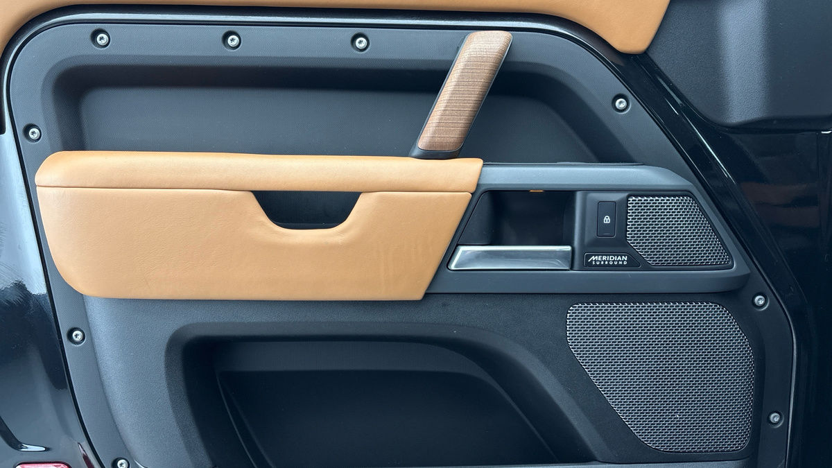 Used Land Rover Defender 90 2022 for sale - 77437967: Photo 19