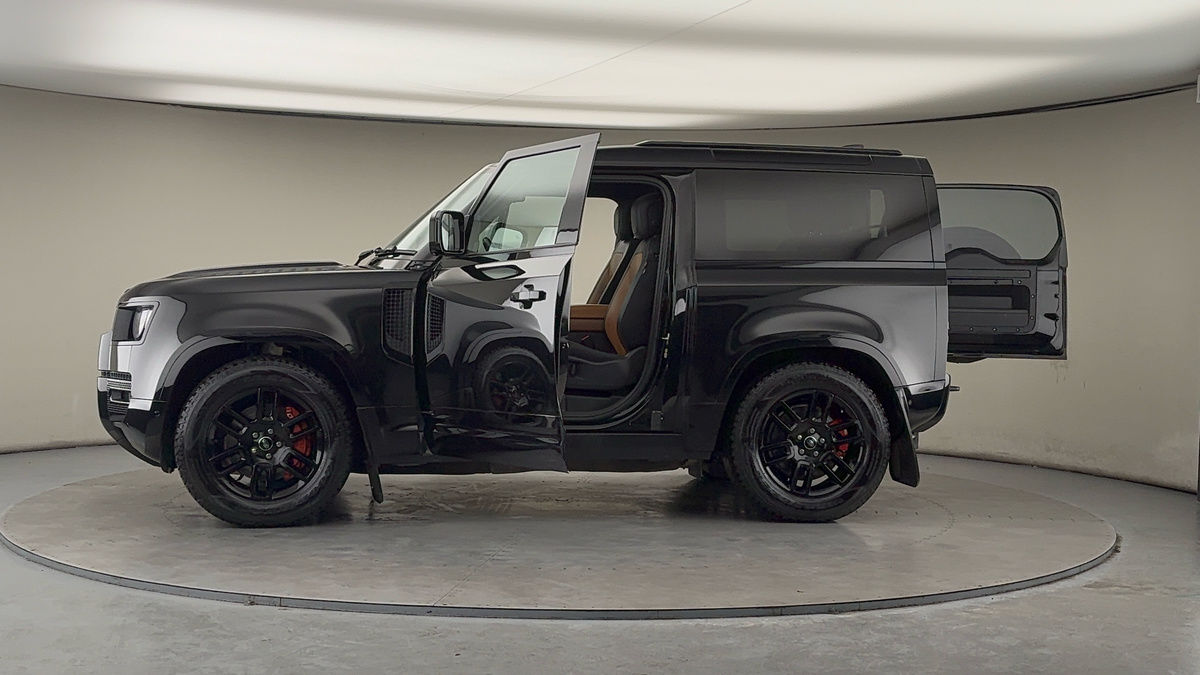 Used Land Rover Defender 90 2022 for sale - 77437967: Photo 48