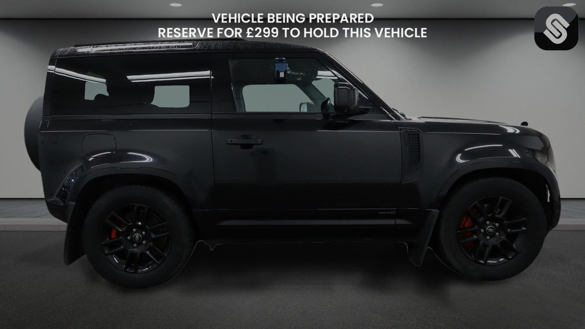 Used Land Rover Defender 2022 for sale - 77437967: Photo 5