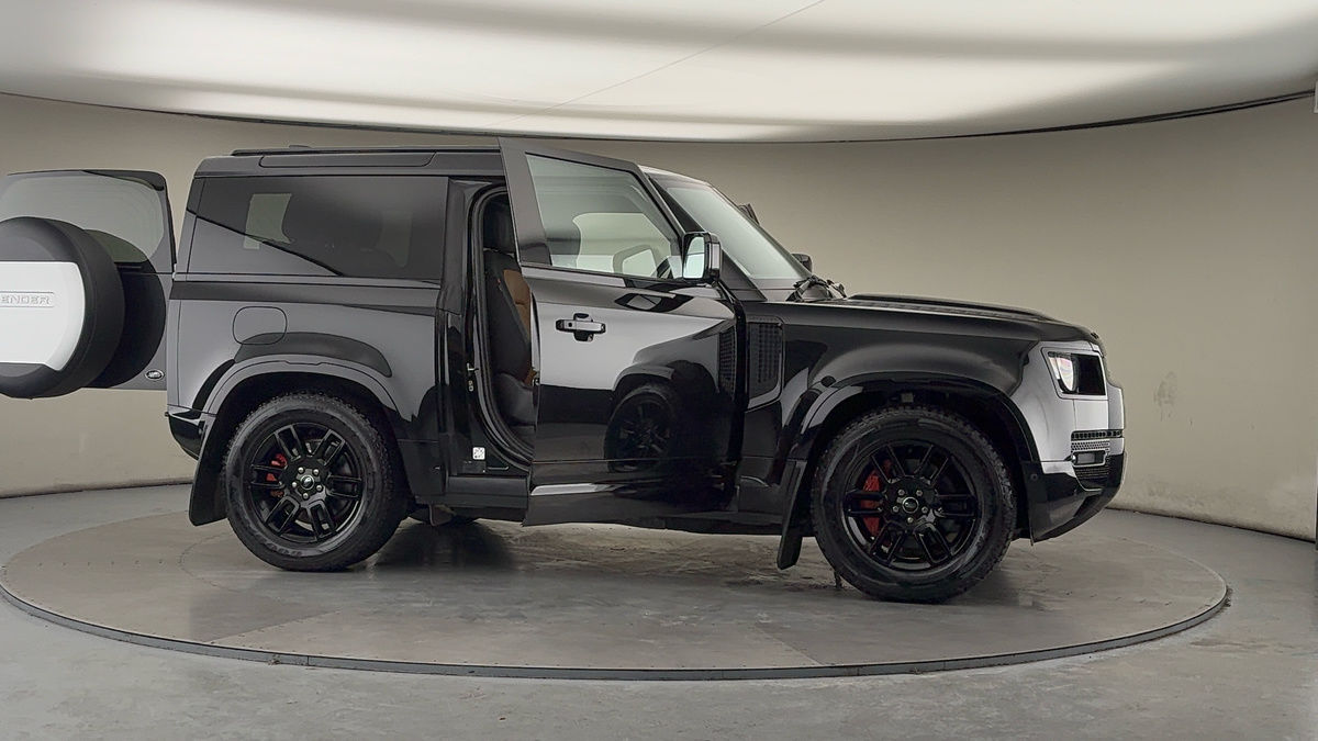 Used Land Rover Defender 90 2022 for sale - 77437967: Photo 56