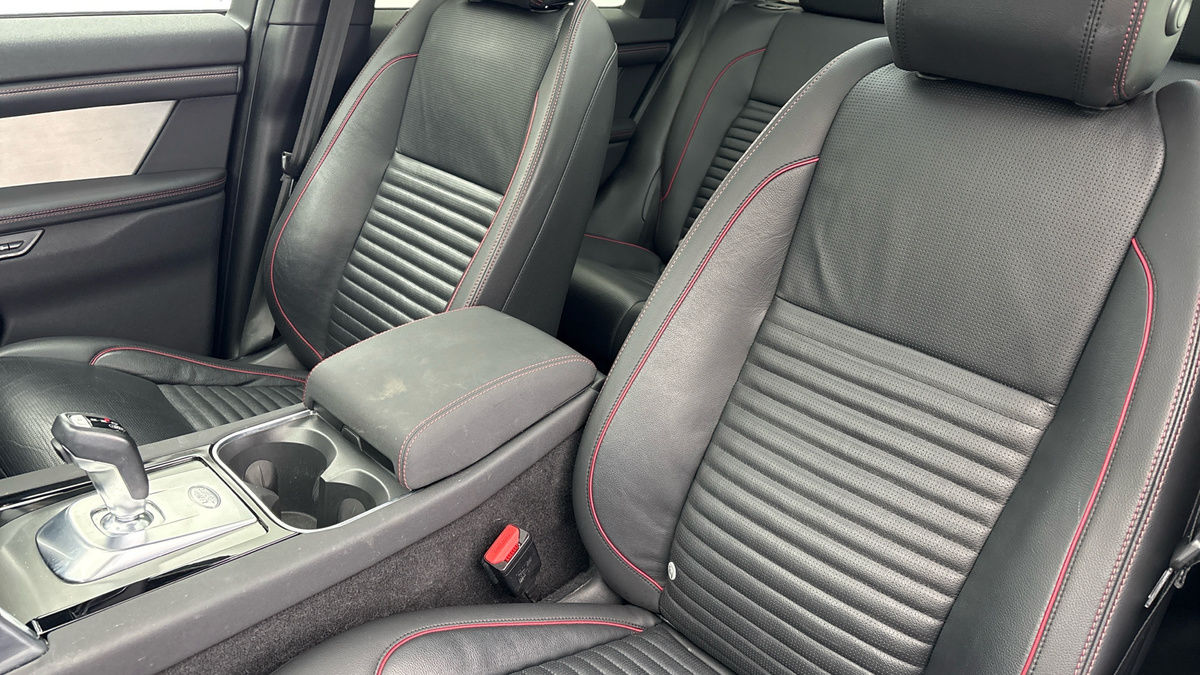 Used Land Rover Discovery Sport 2022 for sale - 76821439: Photo 7