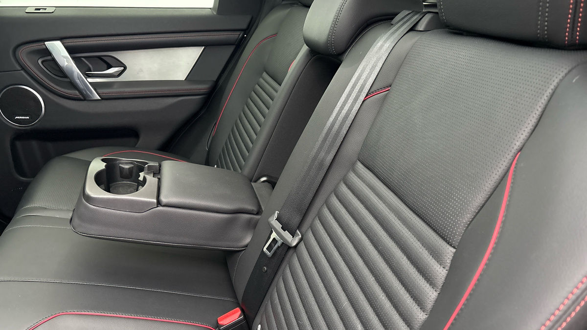 Used Land Rover Discovery Sport 2022 for sale - 76821439: Photo 9