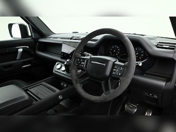 Used Land Rover Defender 110 2022 for sale - 75078707: Photo