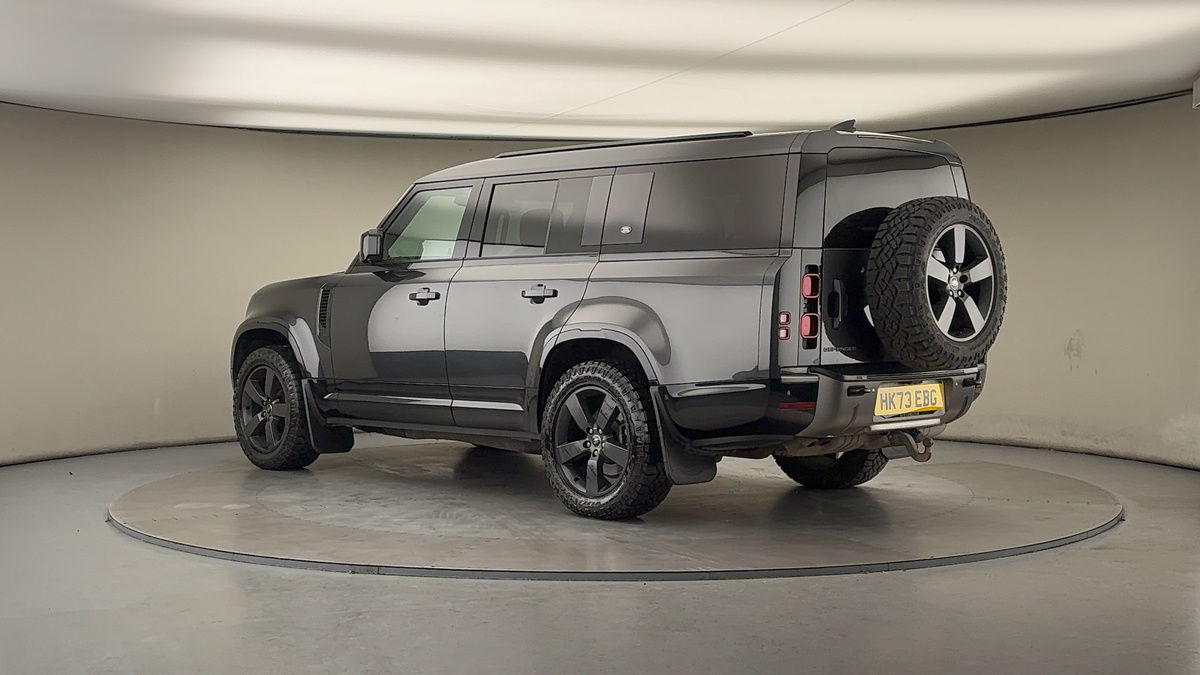 Used Land Rover Defender 130 2023 for sale - 77129259: Photo 28