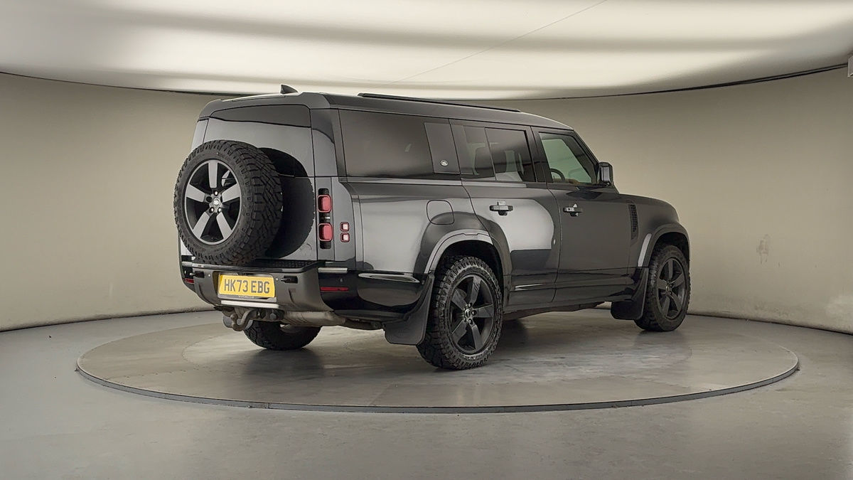 Used Land Rover Defender 130 2023 for sale - 77129259: Photo 42