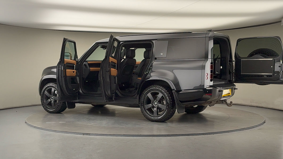 Used Land Rover Defender 130 2023 for sale - 77129259: Photo 48