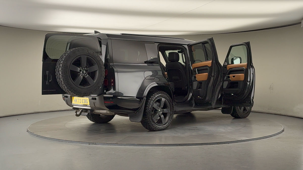 Used Land Rover Defender 130 2023 for sale - 77129259: Photo 61