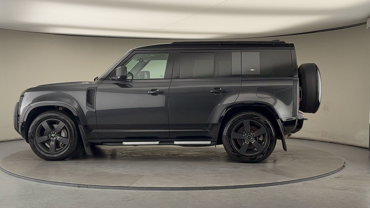 Used Land Rover Defender 2023 for sale - 77342433: Photo 27