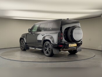 Used Land Rover Defender 110 2023 for sale - 77342433: Photo