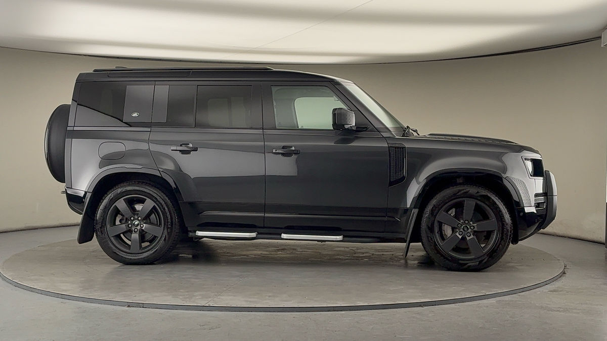 Used Land Rover Defender 2023 for sale - 77342433: Photo 36